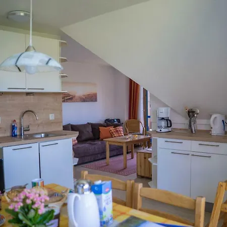 Elke Apartment